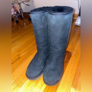 Uggs tall black boots